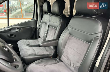 Минивэн Renault Trafic 2020 в 
