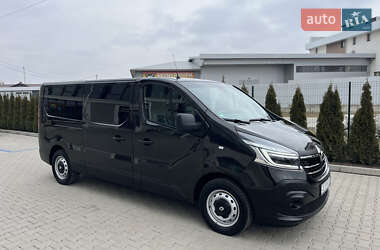 Минивэн Renault Trafic 2020 в 