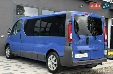 Минивэн Renault Trafic 2010 в 