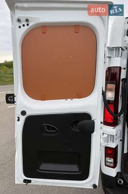 Вантажний фургон Renault Trafic 2024 в 