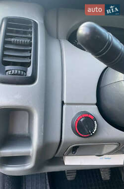 Минивэн Renault Trafic 2005 в 