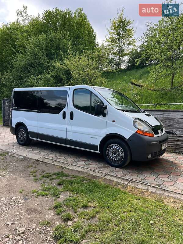 Мінівен Renault Trafic 2006 в Коломиї