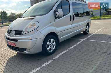 Минивэн Renault Trafic 2013 в 