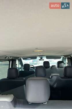 Минивэн Renault Trafic 2013 в 
