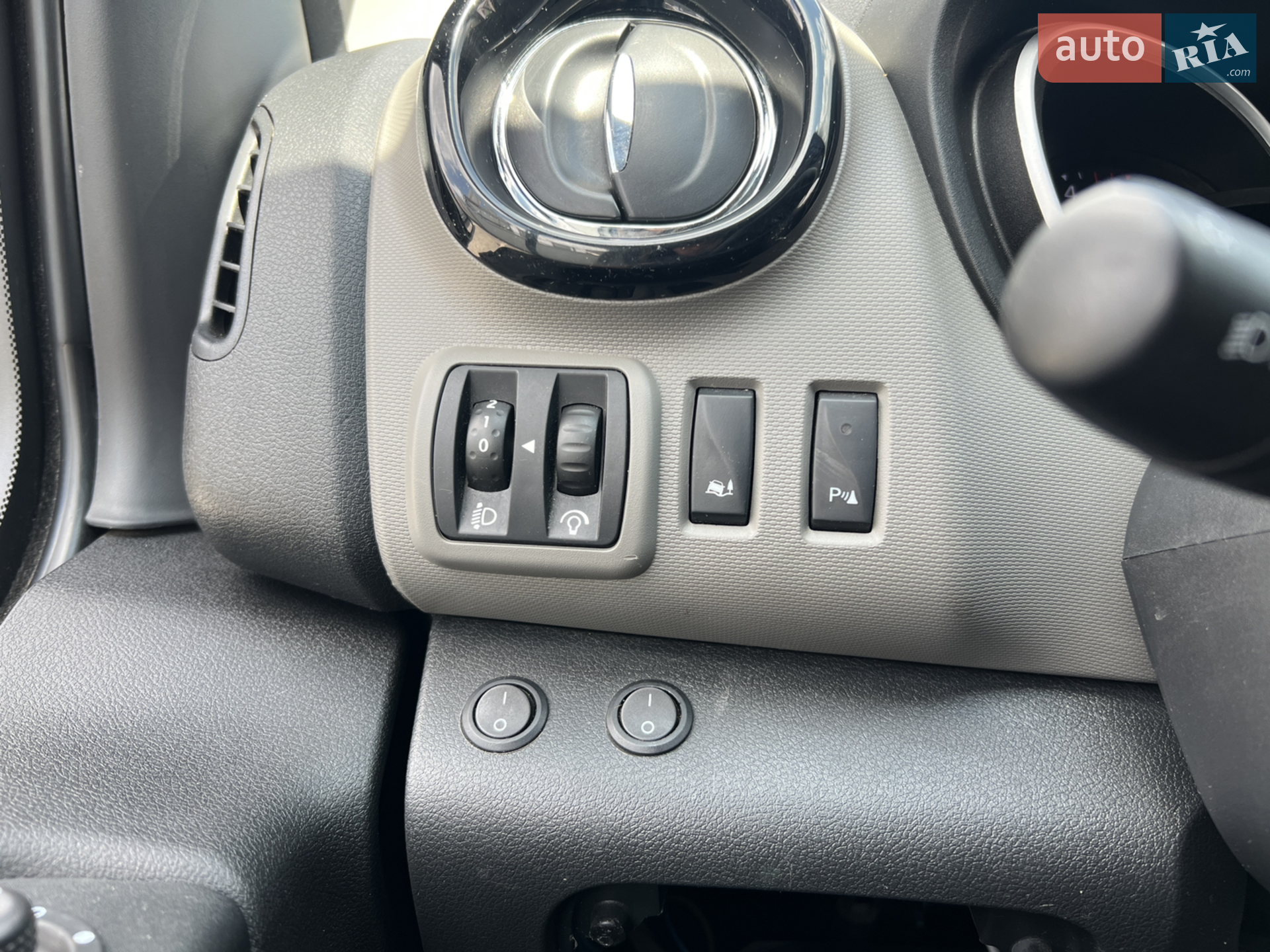 2019 Renault Trafic - мініатюра 12