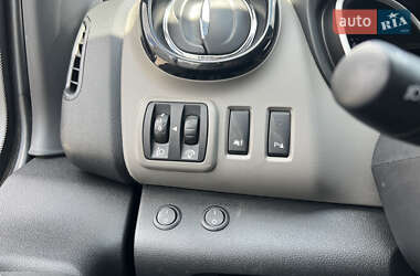 Минивэн Renault Trafic 2019 в 