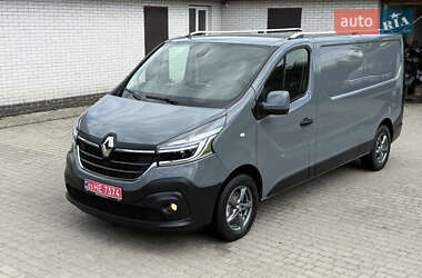 Грузовой фургон Renault Trafic 2020 в 
