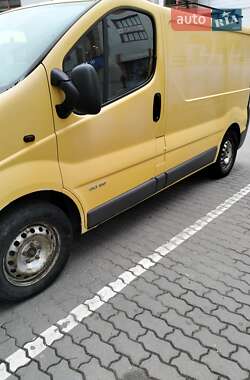 Вантажний фургон Renault Trafic 2003 в 