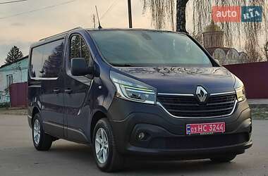 Вантажний фургон Renault Trafic 2020 в Млиніві