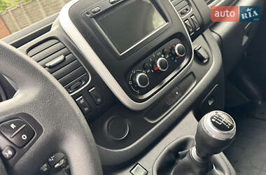 Вантажний фургон Renault Trafic 2021 в 