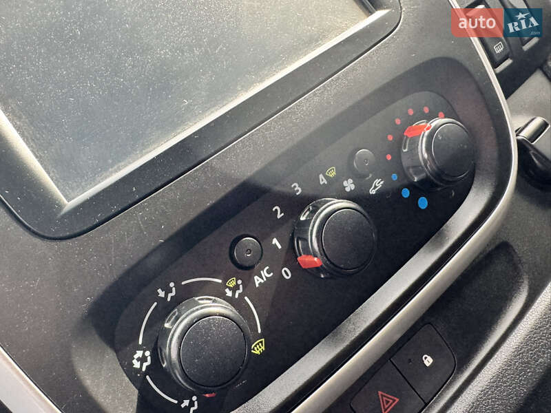 Минивэн Renault Trafic 2018 в Дубно