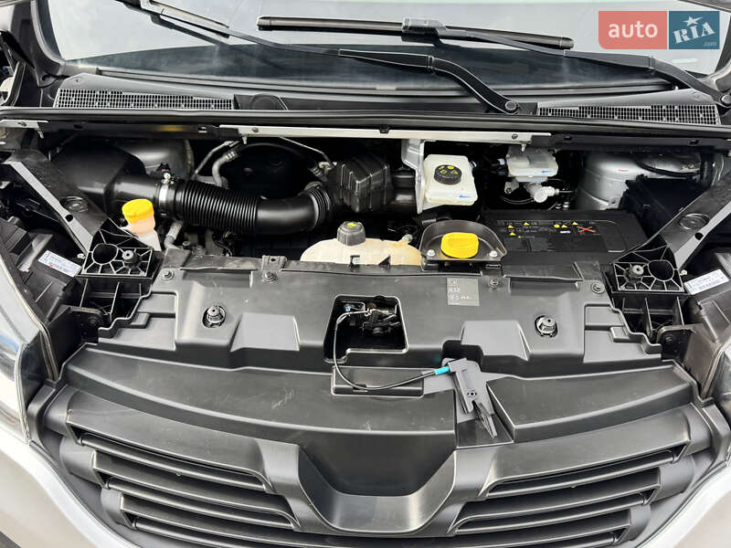 Минивэн Renault Trafic 2018 в Дубно