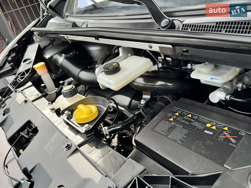 Минивэн Renault Trafic 2018 в Дубно