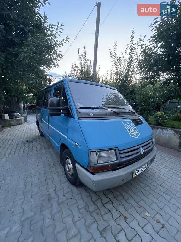 Мінівен Renault Trafic 1995 в Хмельницькому