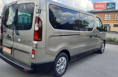 Мінівен Renault Trafic 2017 в 