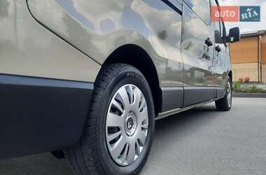 Мінівен Renault Trafic 2017 в 