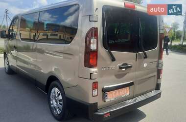 Мінівен Renault Trafic 2017 в 