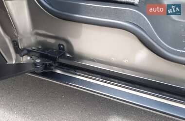 Мінівен Renault Trafic 2017 в 