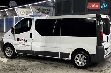 Минивэн Renault Trafic 2002 в Каменец-Подольском