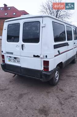 Минивэн Renault Trafic 1999 в 