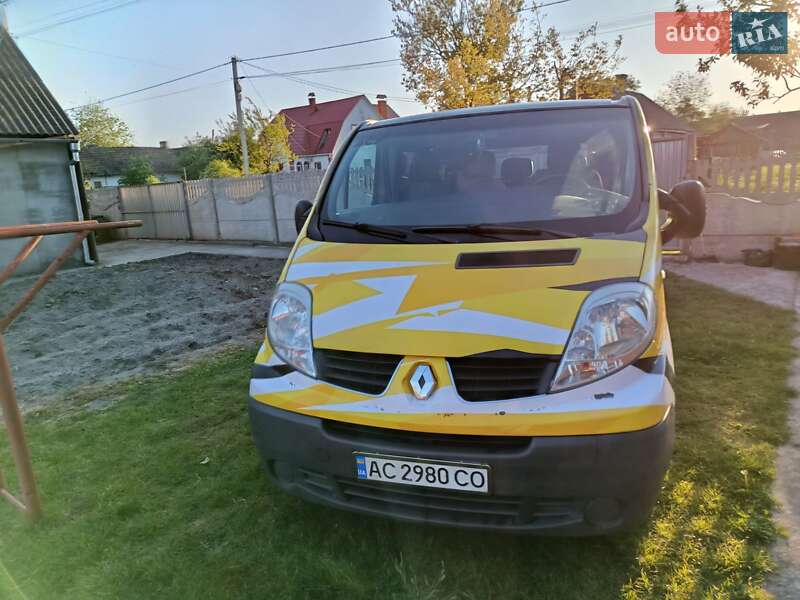 Минивэн Renault Trafic 2008 в 