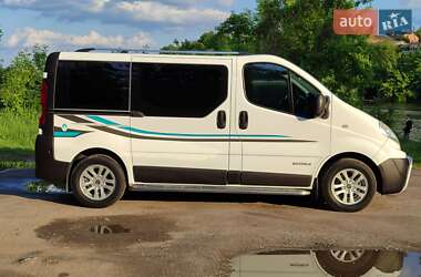 Минивэн Renault Trafic 2010 в 