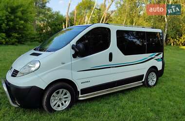 Минивэн Renault Trafic 2010 в 