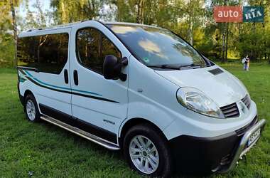 Минивэн Renault Trafic 2010 в 