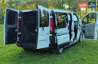 Минивэн Renault Trafic 2010 в 