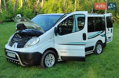 Минивэн Renault Trafic 2010 в 