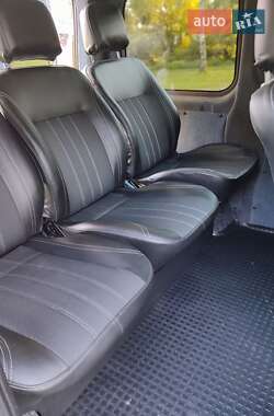 Минивэн Renault Trafic 2010 в 