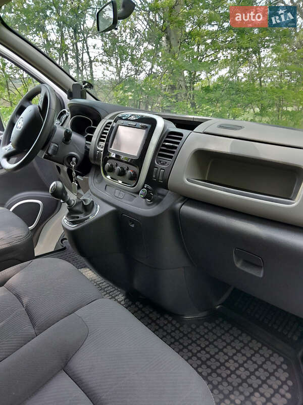 Грузовой фургон Renault Trafic 2016 в Запорожье