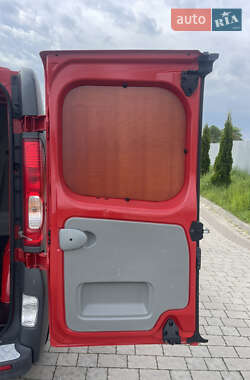 Грузовой фургон Renault Trafic 2014 в 