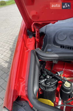 Грузовой фургон Renault Trafic 2014 в 