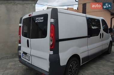 Грузовой фургон Renault Trafic 2005 в 