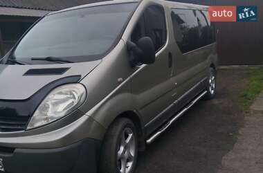 Минивэн Renault Trafic 2008 в Великих Мостах