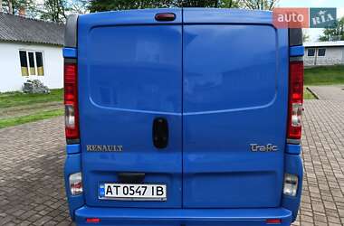 Мінівен Renault Trafic 2011 в 