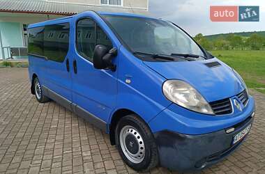 Мінівен Renault Trafic 2011 в 