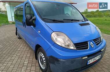 Мінівен Renault Trafic 2011 в 