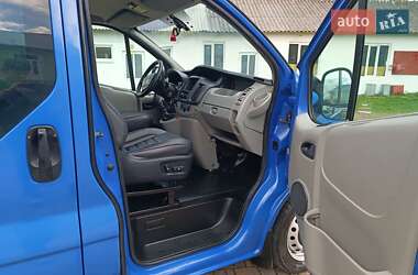 Мінівен Renault Trafic 2011 в 