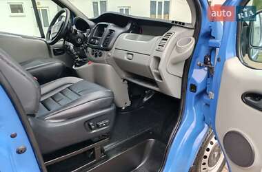 Мінівен Renault Trafic 2011 в 