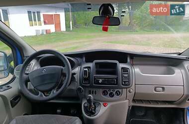 Мінівен Renault Trafic 2011 в 