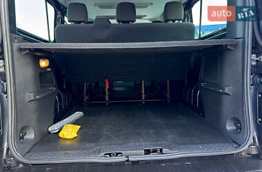 Минивэн Renault Trafic 2022 в 