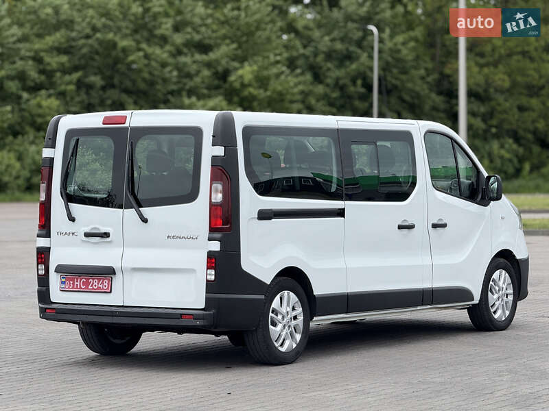Мінівен Renault Trafic 2015 в Радивиліві
