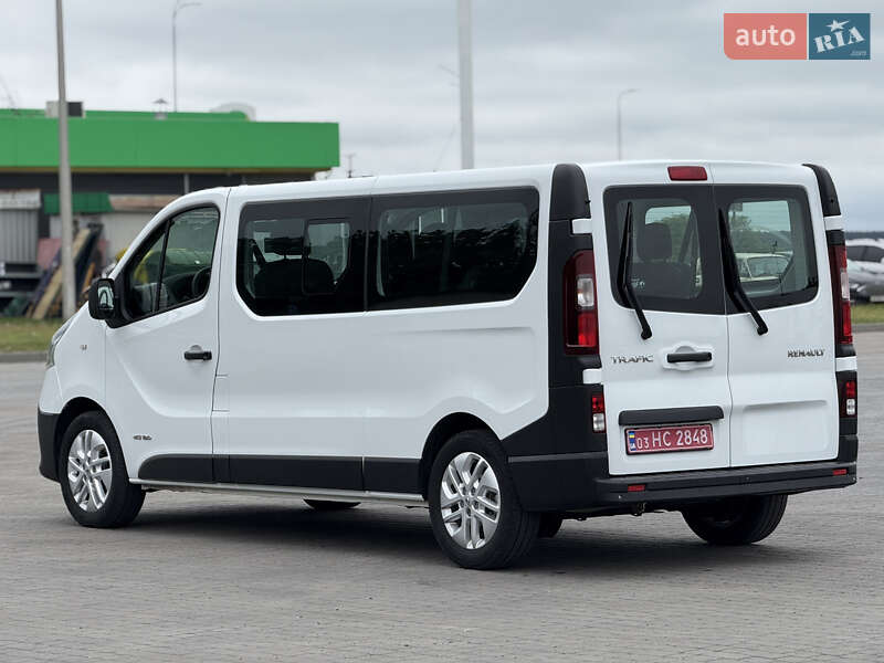 Мінівен Renault Trafic 2015 в Радивиліві