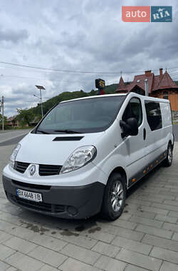 Минивэн Renault Trafic 2011 в Делятине