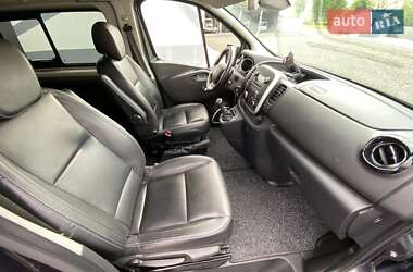 Минивэн Renault Trafic 2018 в 