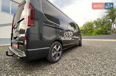 Минивэн Renault Trafic 2018 в 