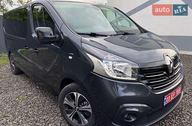 Минивэн Renault Trafic 2018 в 