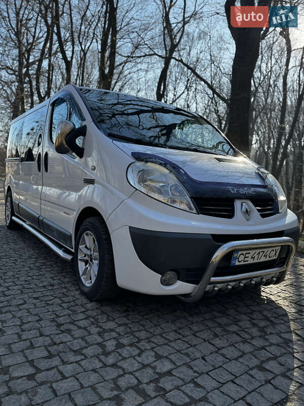 Минивэн Renault Trafic 2008 в Черновцах